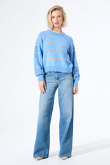 Pull rayé bleu clair