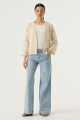 Gilet brodé blanc cassé