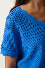 Pull bleu