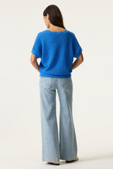 Pull bleu