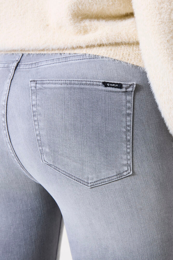 Jean Célia évasé gris moyen L32