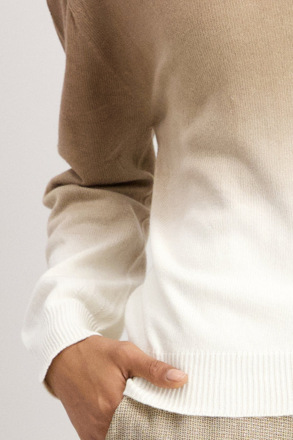 Pull beige dégradé