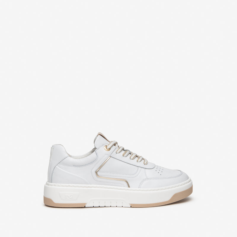 Baskets en cuir blanc