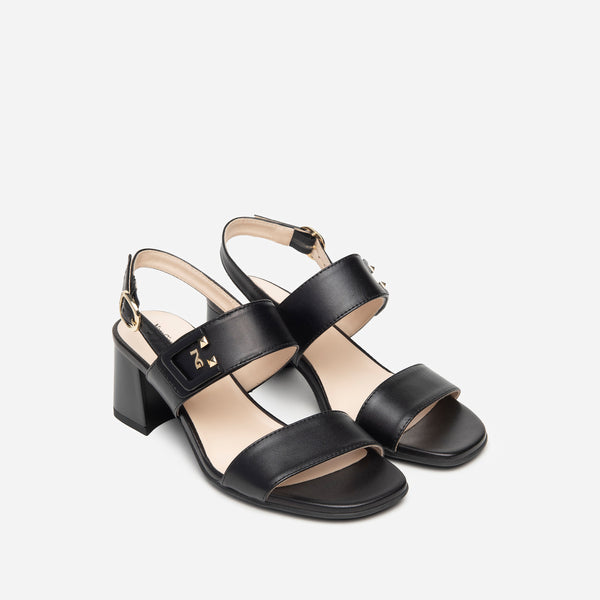 Sandales en cuir noir