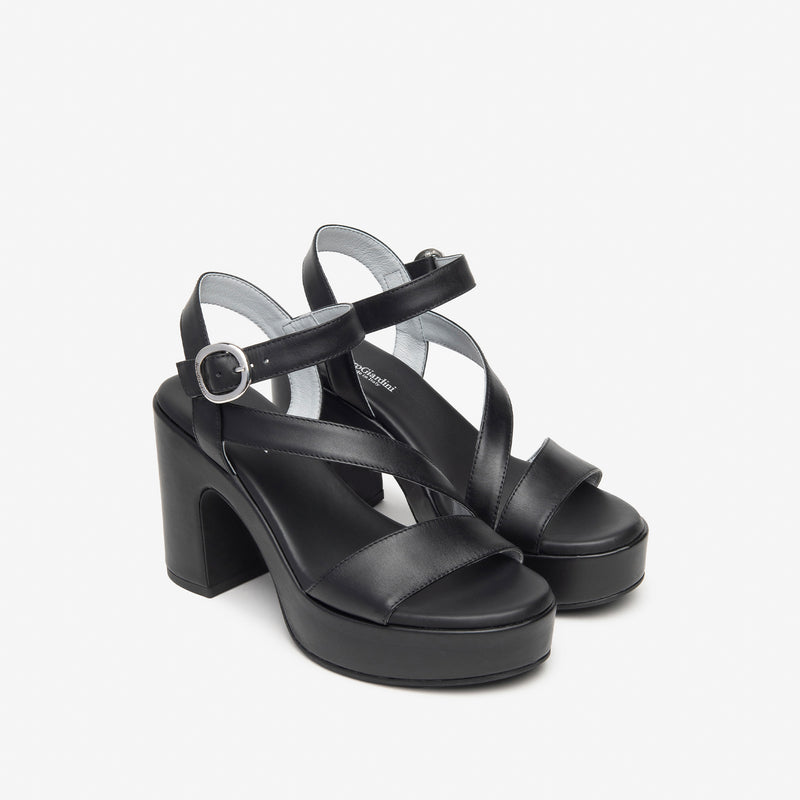 Sandales en cuir noir