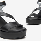 Sandales en cuir noir