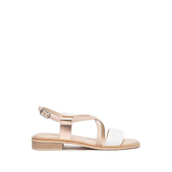 Sandales en cuir nude