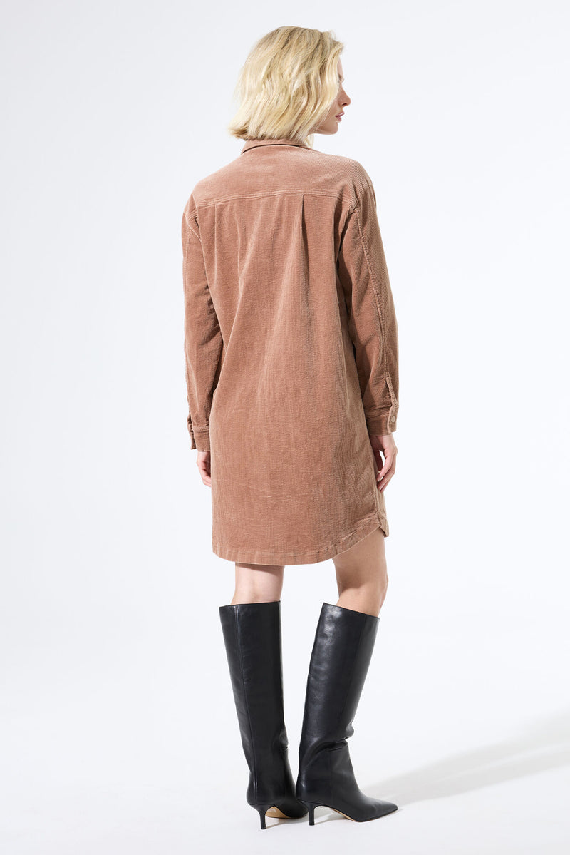 Robe en velours côtelé