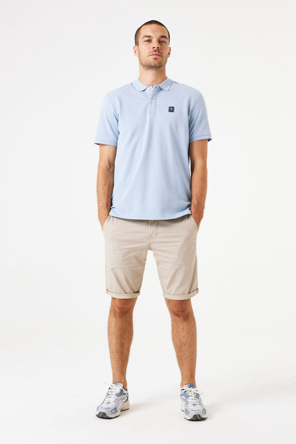 Polo bleu clair