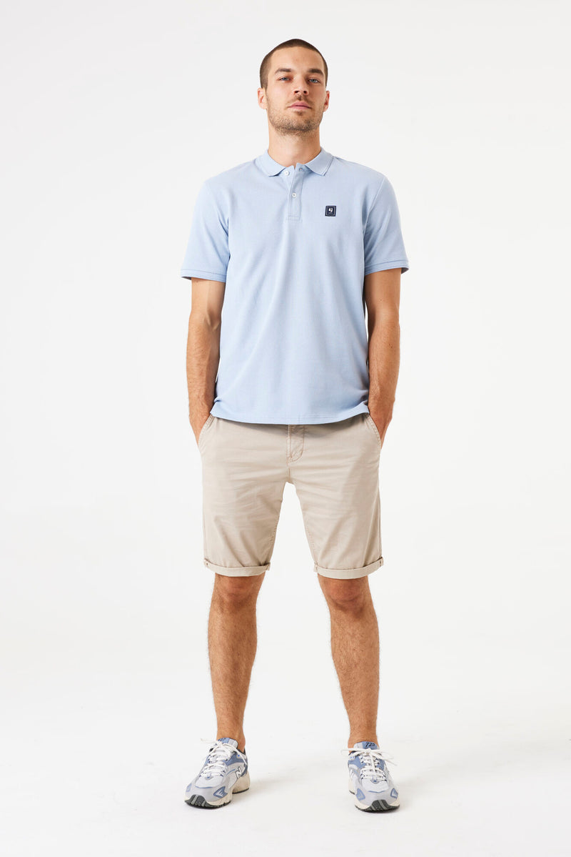Polo bleu clair