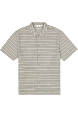 Polo vert à motifs