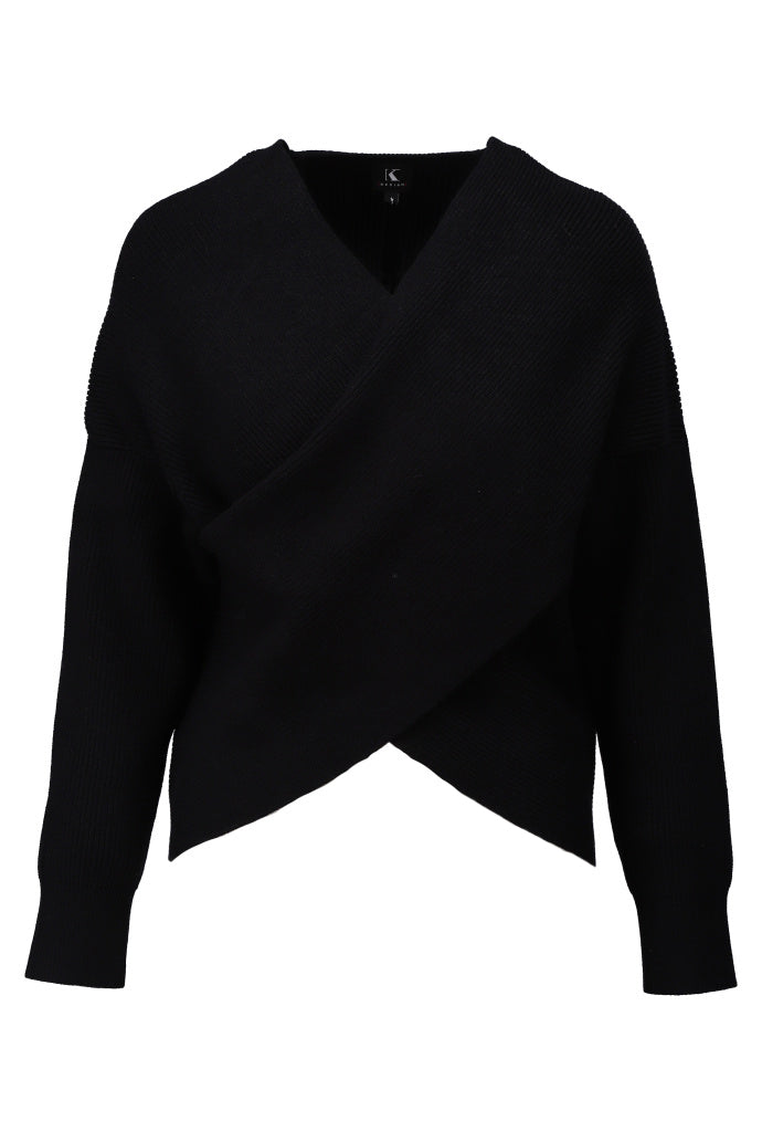 Pull cache coeur noir